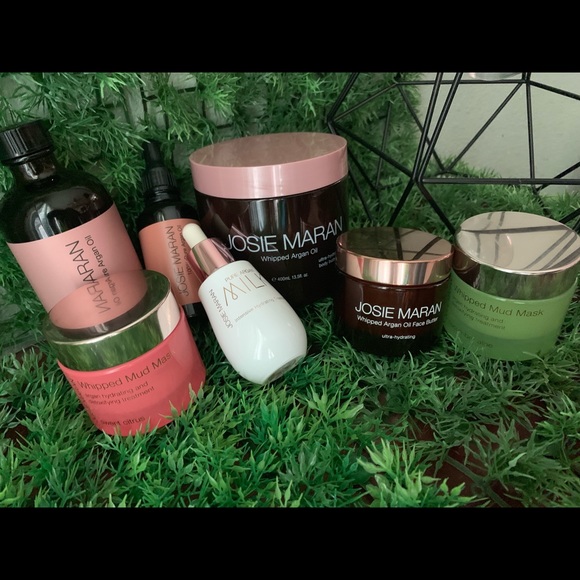 JOSIE MARAN Other - Josie Maran Facial + Body Bundle